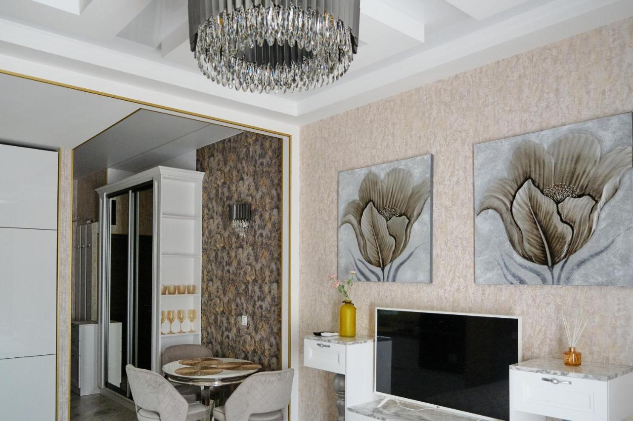Luxury Apartments Sea View Julymia Odessa Luaran gambar